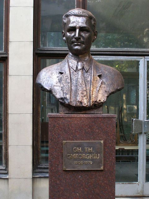 Mellszobrok - Gheorghe Theodor Gheorghiu - matematikus