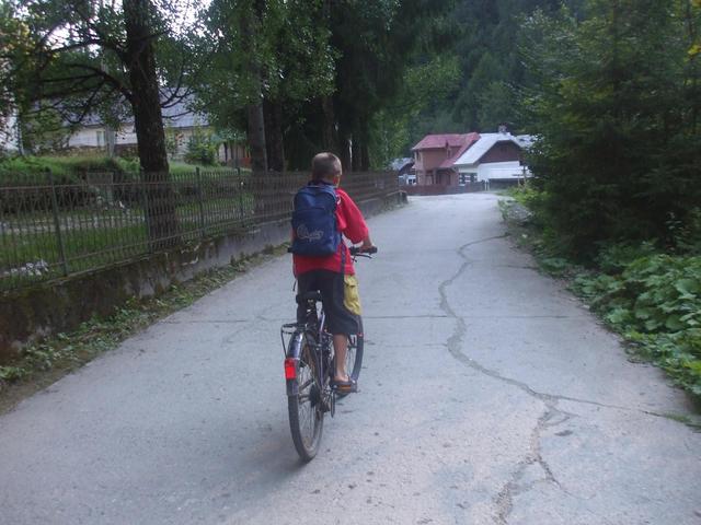 Egy kis falu - mindenki biciklizik!