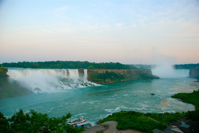 Niagara Vízesés, Kanada és USA