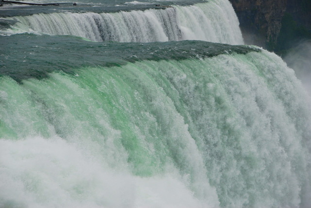 Niagara Vízesés, Kanada és USA
