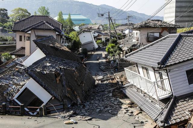 Három nap alatt 4oo földrengés Japánban