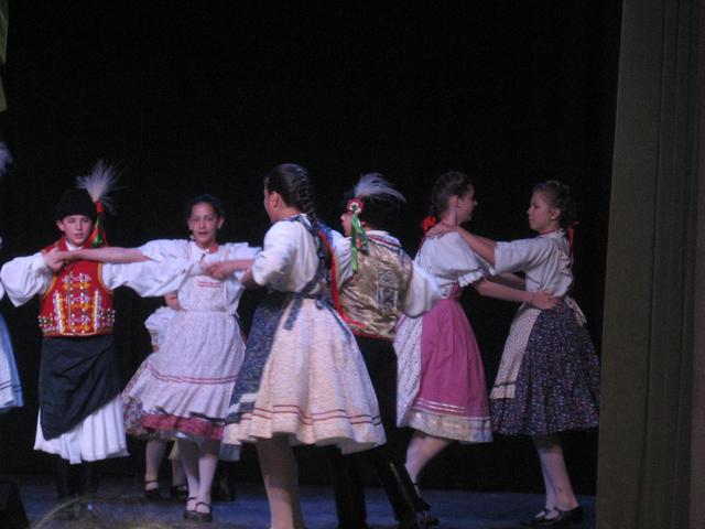 Magyar táncok