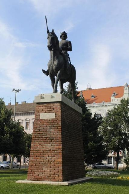 Szeged Széchenyi tér és egyéb képek