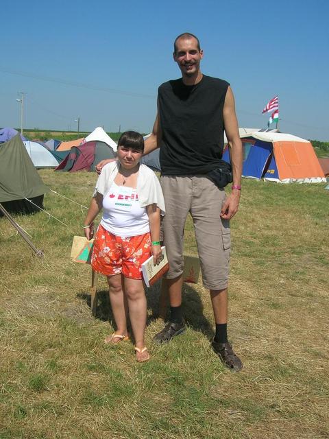 Néhány kép rólam - Egy nagyon magas sráccal Magyarkanizsán az V.-ik délvidéki EMI táborban