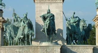Árpád és a hét vezér szoborcsoport
