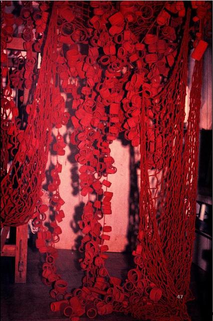 Zimán Vitályos Magda - Térbeli textiltárgy, 1980, 350x200x200 cm
