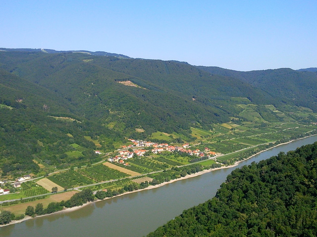 Nyári utazások :Ausztria ,Wachau - A Duna keskenyebb szakasza