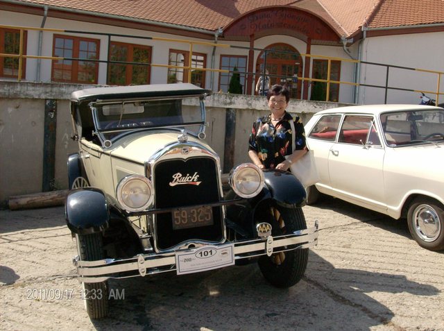 Veterán autók Dunaszekcsőn - A Győztes  autó