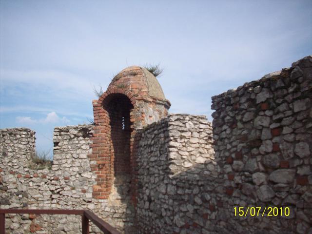 Várak,kastélyok - Sümegi várfal részlet