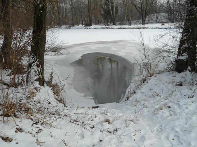 Tél - Arckép a tóban..