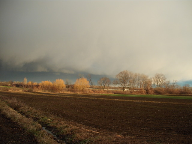A télről 2012-ben - Gyorsan szállnak a felhők .