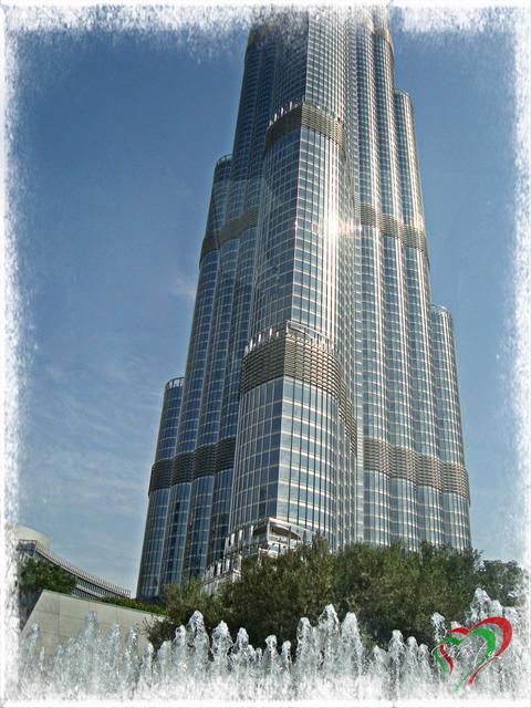 Dubai.. - a vilag leg magasabb epulete a" Khalifa tower" ..