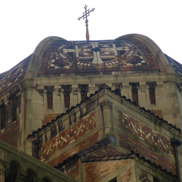 easter in the city - Bizánc New York-ban; St. Bart's székeyegyház kupolája
