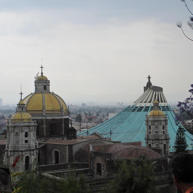 keresztek - Villa de Guadalupe,Nueva Basilica, és Antigua Basilica