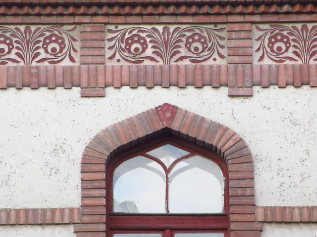 Ajtók, ablakok - Állami Elemi és Leánypolgári Iskola épülete (Gyula: 1910., Lechner Ödön)