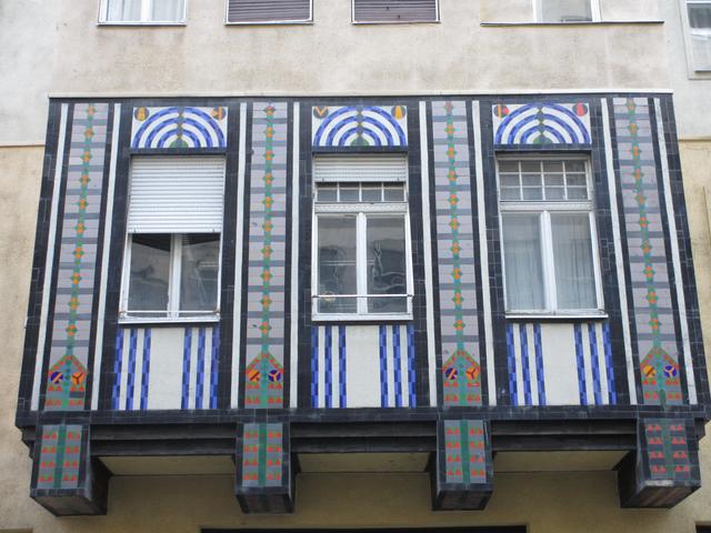 Art Deco vs. art Nouveau Budapest