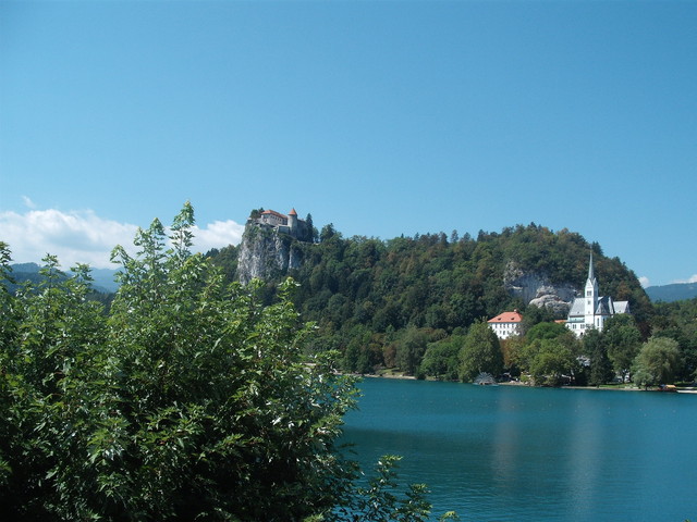 Szlovéniában - Visszanézve a szigetre vezető lépcsőről