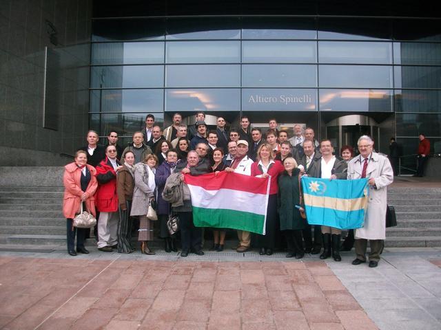 Magyarország önrendelkezésének erősítésére - Az európai parlament előtt :-)