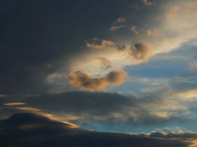 Nagyszombat- felhők - névtelen
