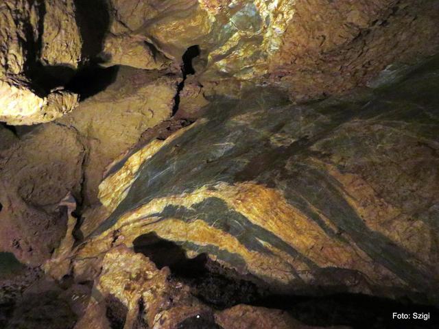 Aragonit barlang, Martonháza