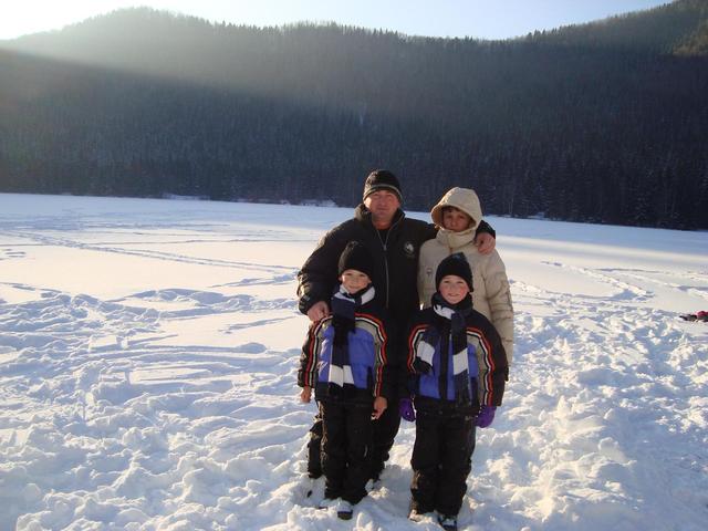 családom - Szent Anna -tó Erdély,télen
