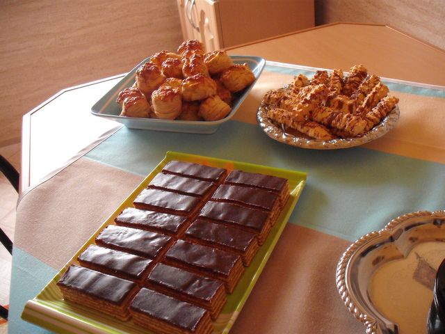 Sütemények és finomságok - Zserbó ,pogácsa,darálós keksz