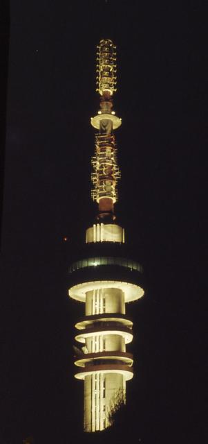 Pécs éjszaka - A pécsi TV torony díszvilágítása
