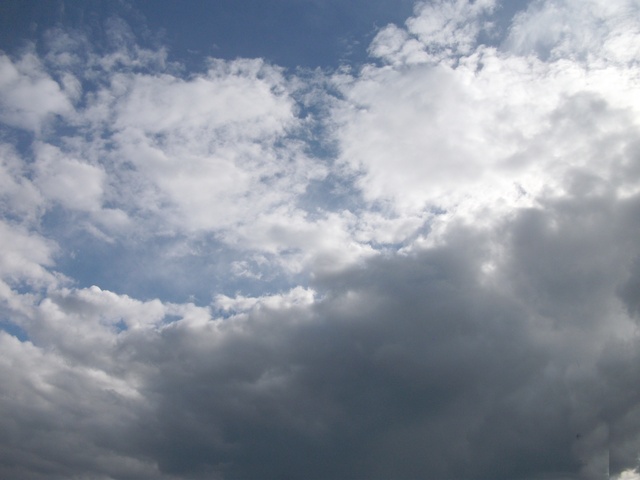 Nagyszombat- felhők