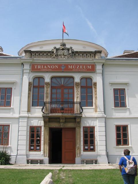 Trianoni Múzeum Várpalota